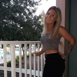 Meet your Posher, Monica